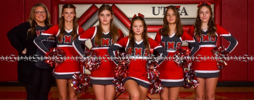 UMS 8th Grade Cheerleaders